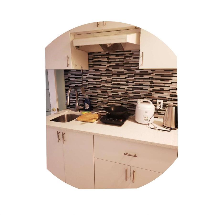Best Garden House&3 Mins Bus Station Close C-Train&Free Parking Calgary Exterior photo